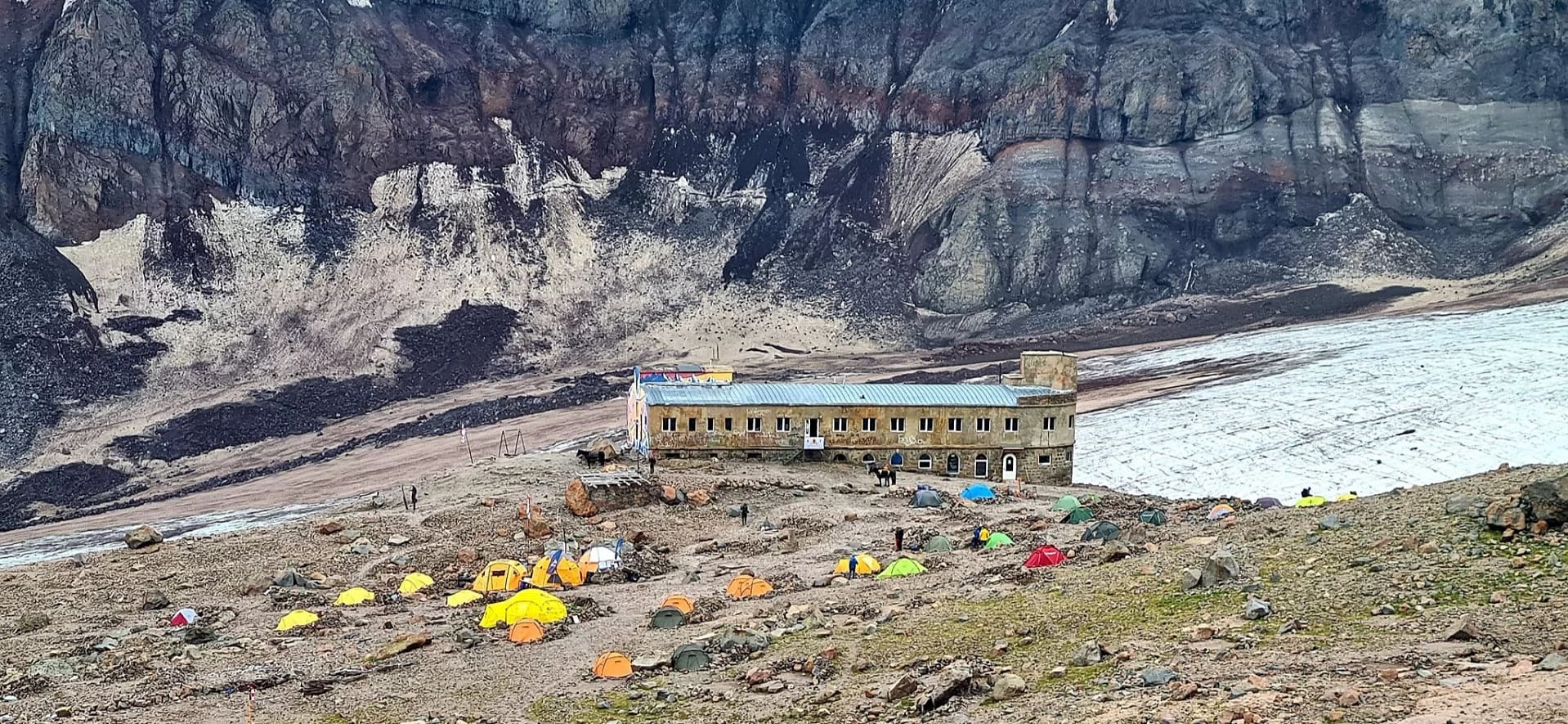 Kazbek beklimmen Kaukasus - Mountain Network14.jpg